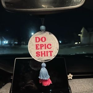 4 inch decorative disc (to hang on rearview mirror)